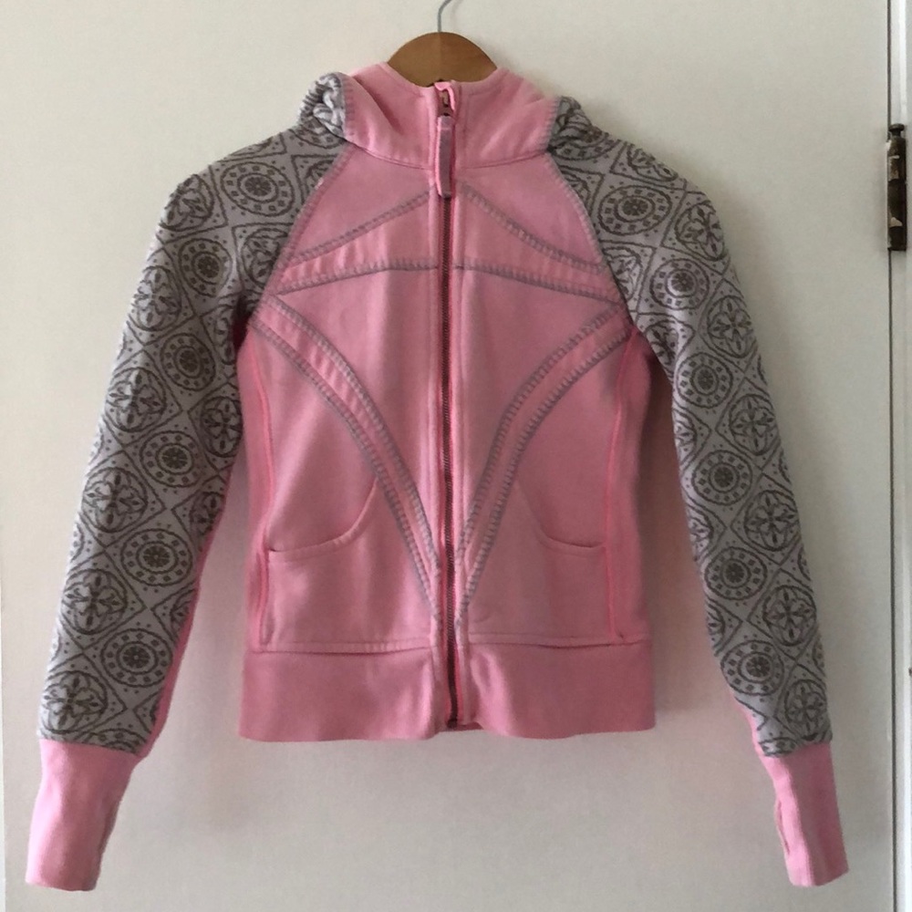 Size 10 (girls) Ivivva Hoodie